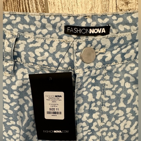 Patterned Denim Jeans - Picture 6 of 7